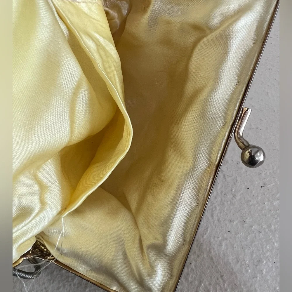 N/A gold beaded